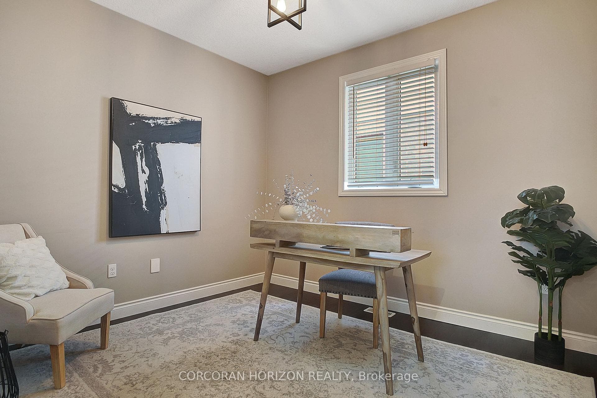 225 Carriage Way photo 7