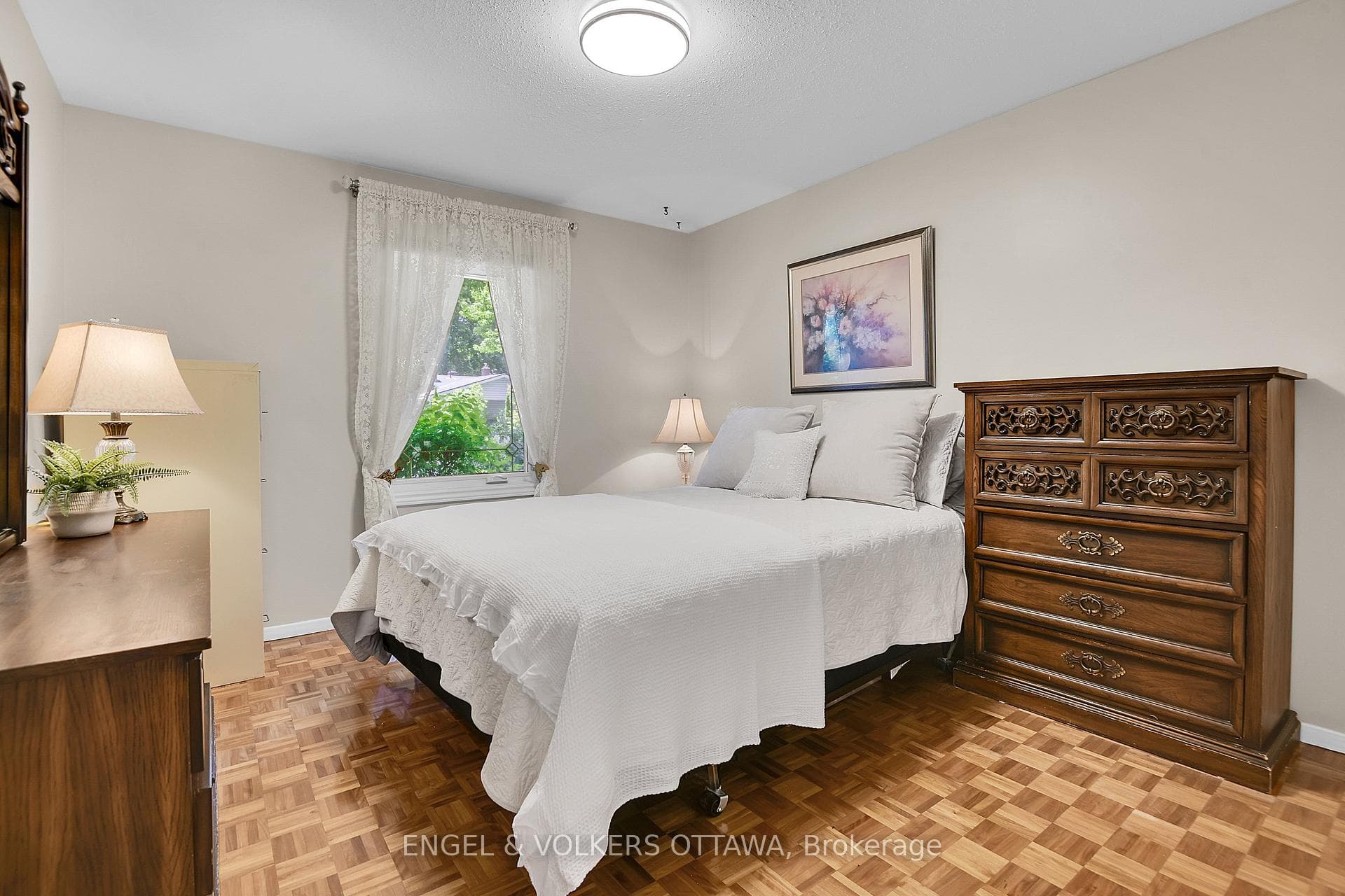 2123 Blue Jay Crescent photo 14