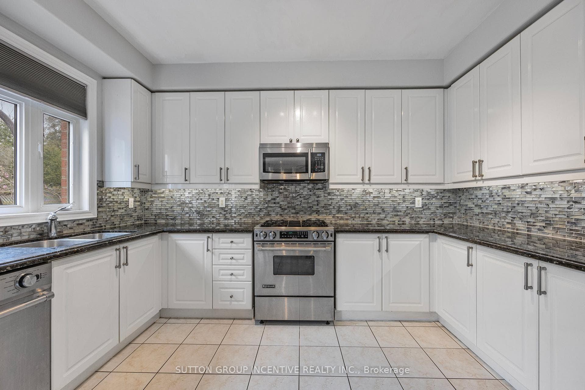 23 Pepin Court photo 3