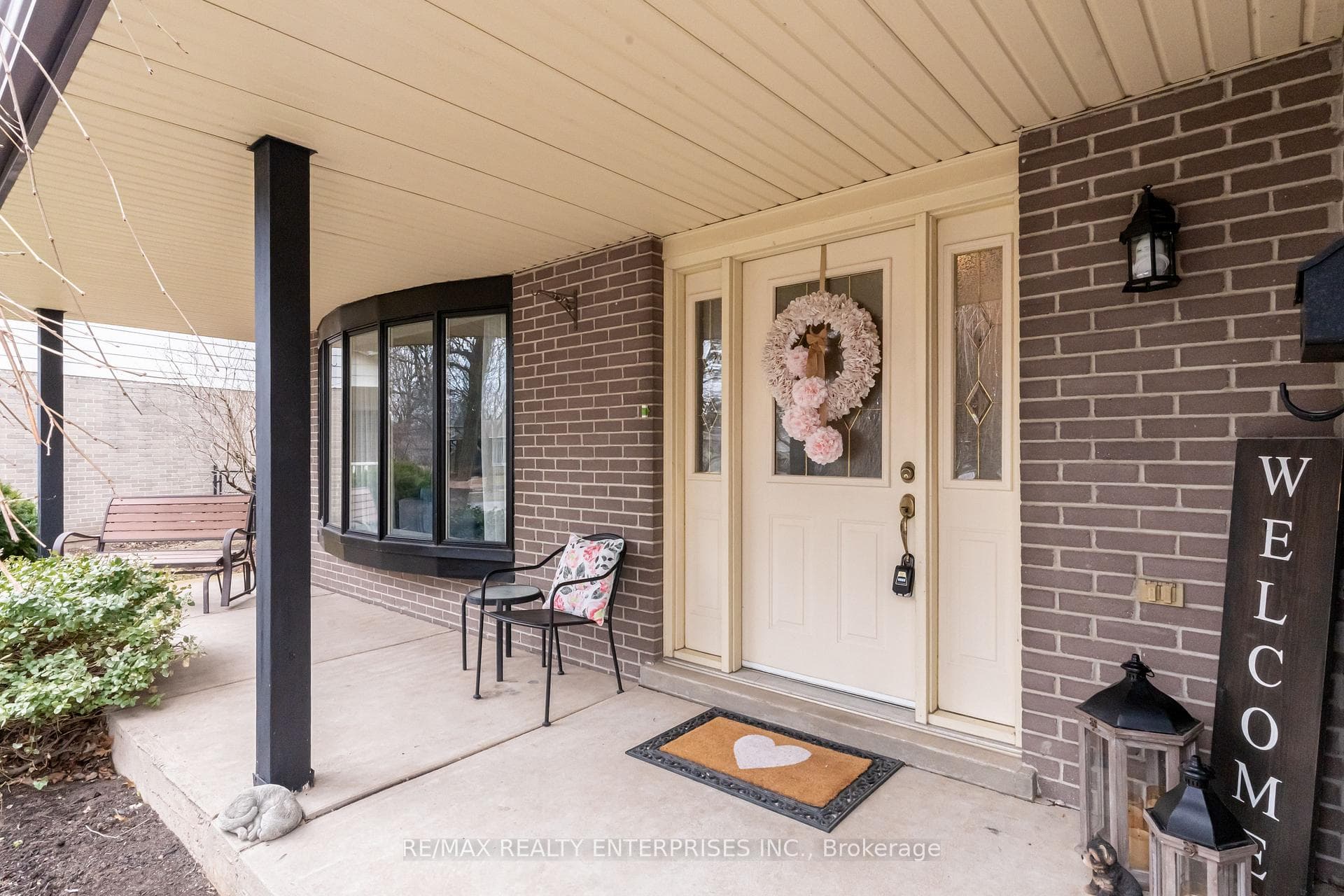 1311 Aldridge Crescent photo 7