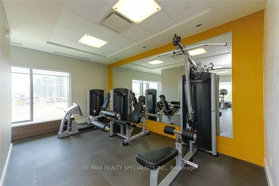 2560 Eglinton Avenue Unit 2005 photo 27