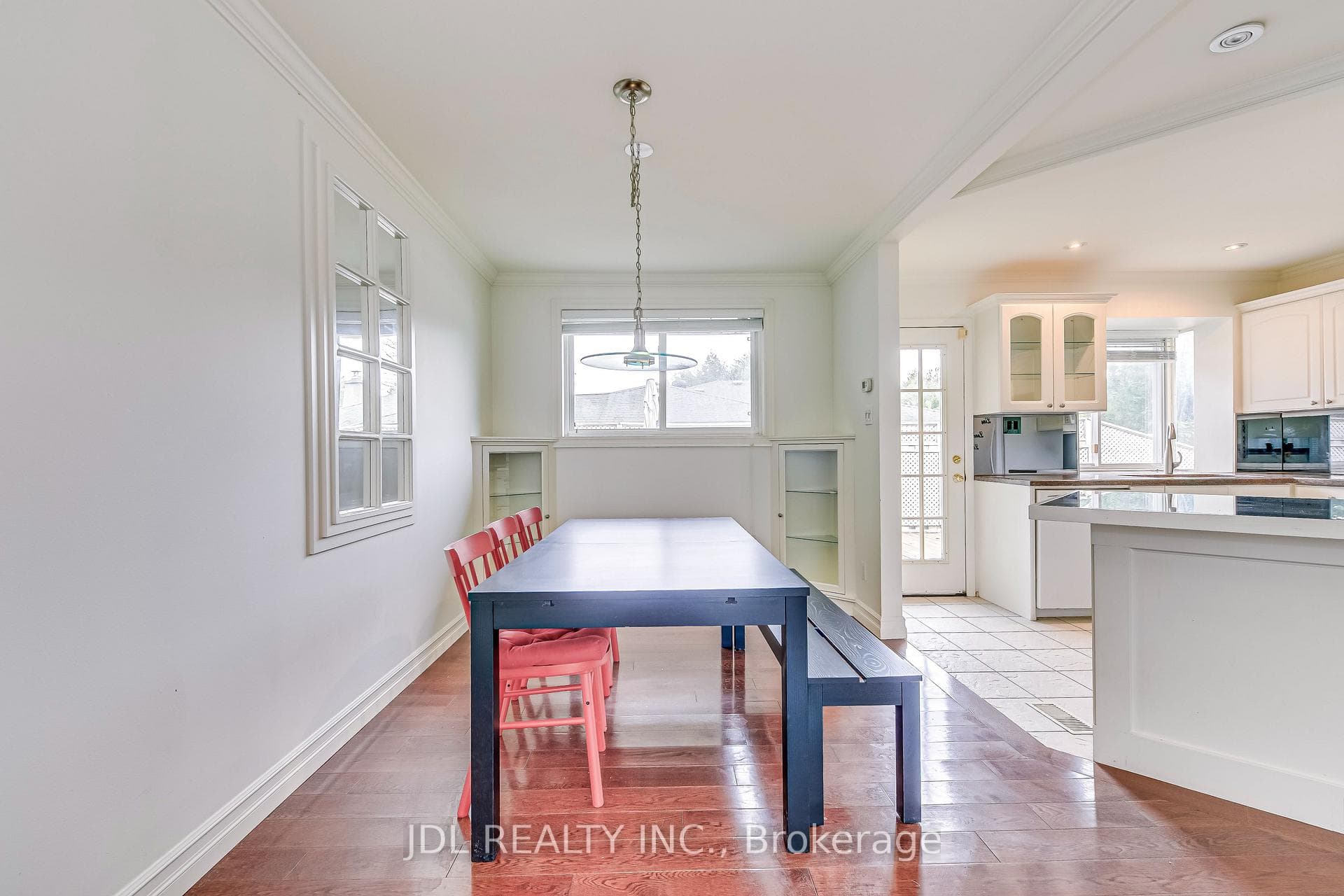 1225 Lambeth Road photo 11