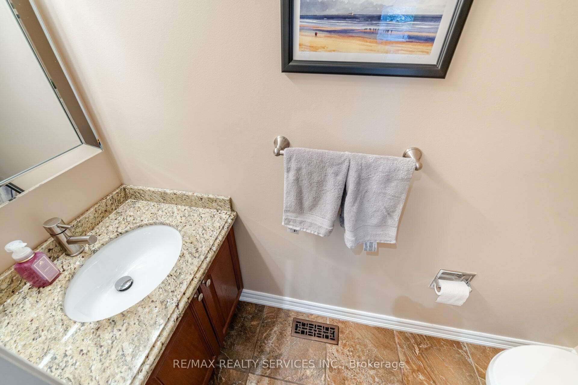 22 Archer Court photo 15