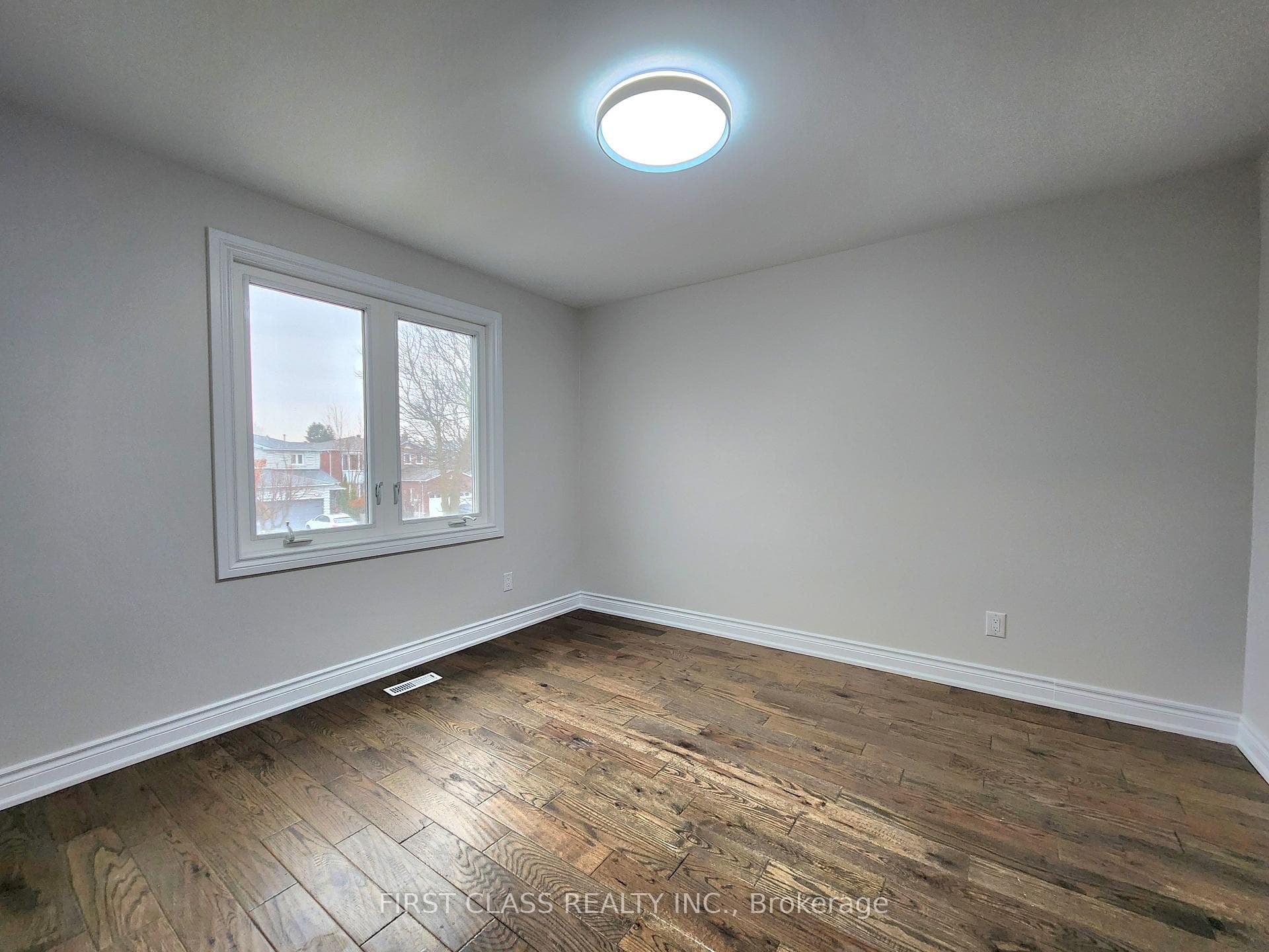 15 Strathmore Drive photo 19