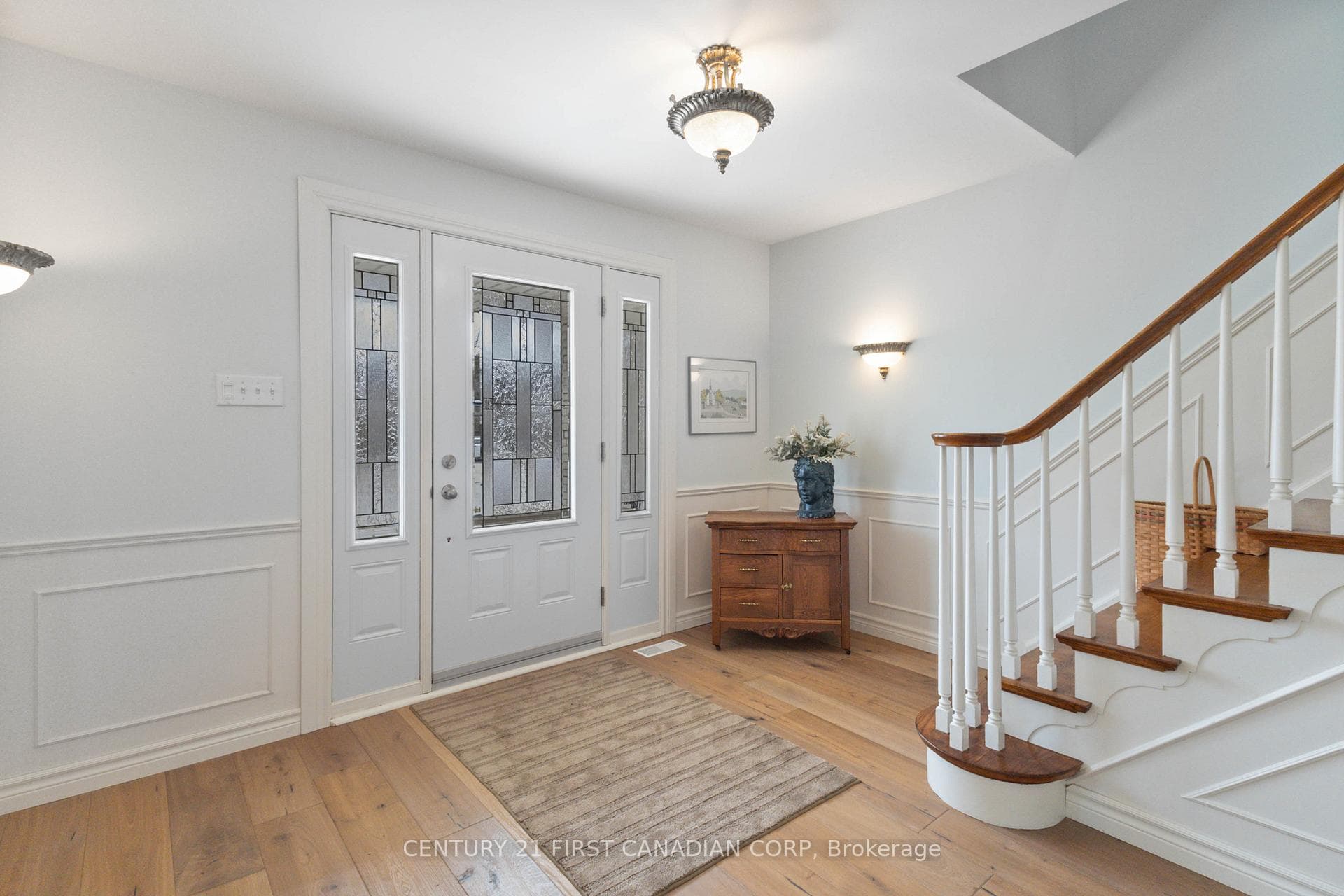 1080 Viscount Road photo 3
