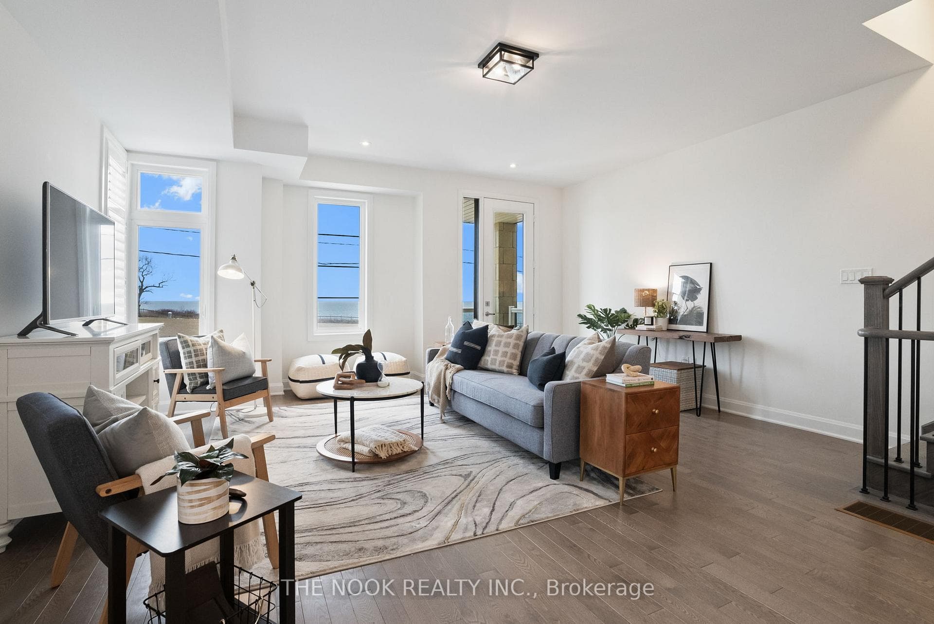 633 Port Darlington Road photo 18
