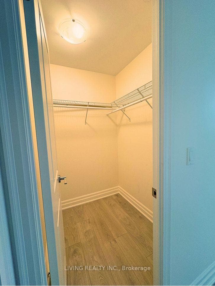 8 Rouge Valley Drive Unit 406 photo 15