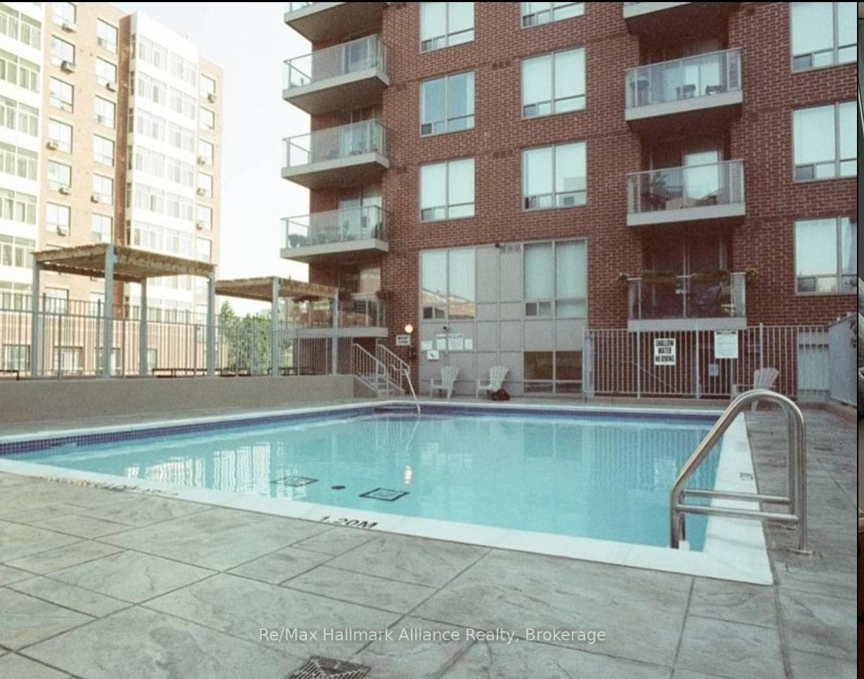 1369 Bloor Street Unit 910 photo 7