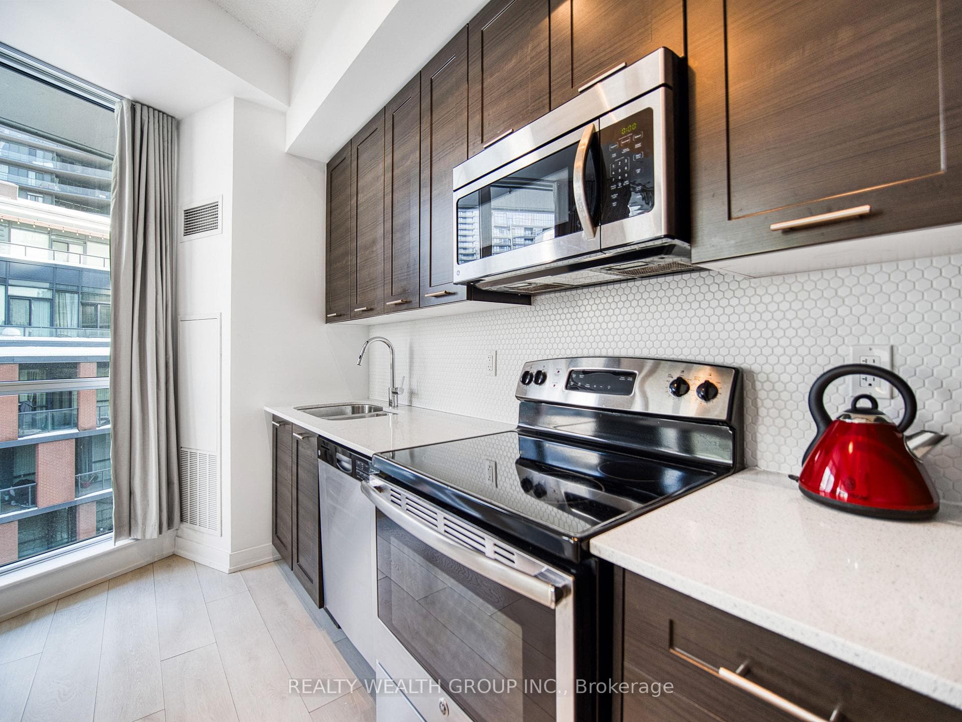 50 Bruyeres Mews Road Unit 715 photo 10