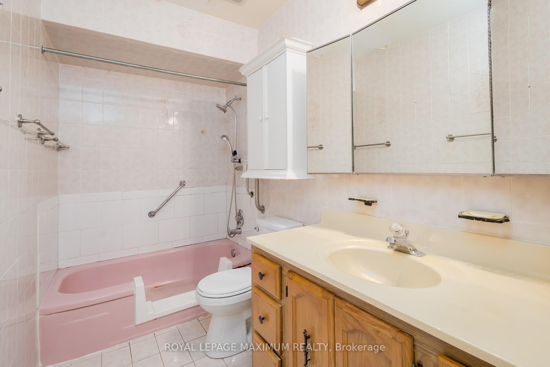 44 Fallingdale Crescent photo 17