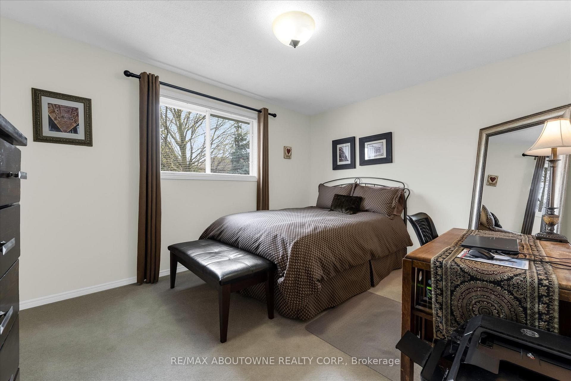67 Loneoak Crescent photo 15