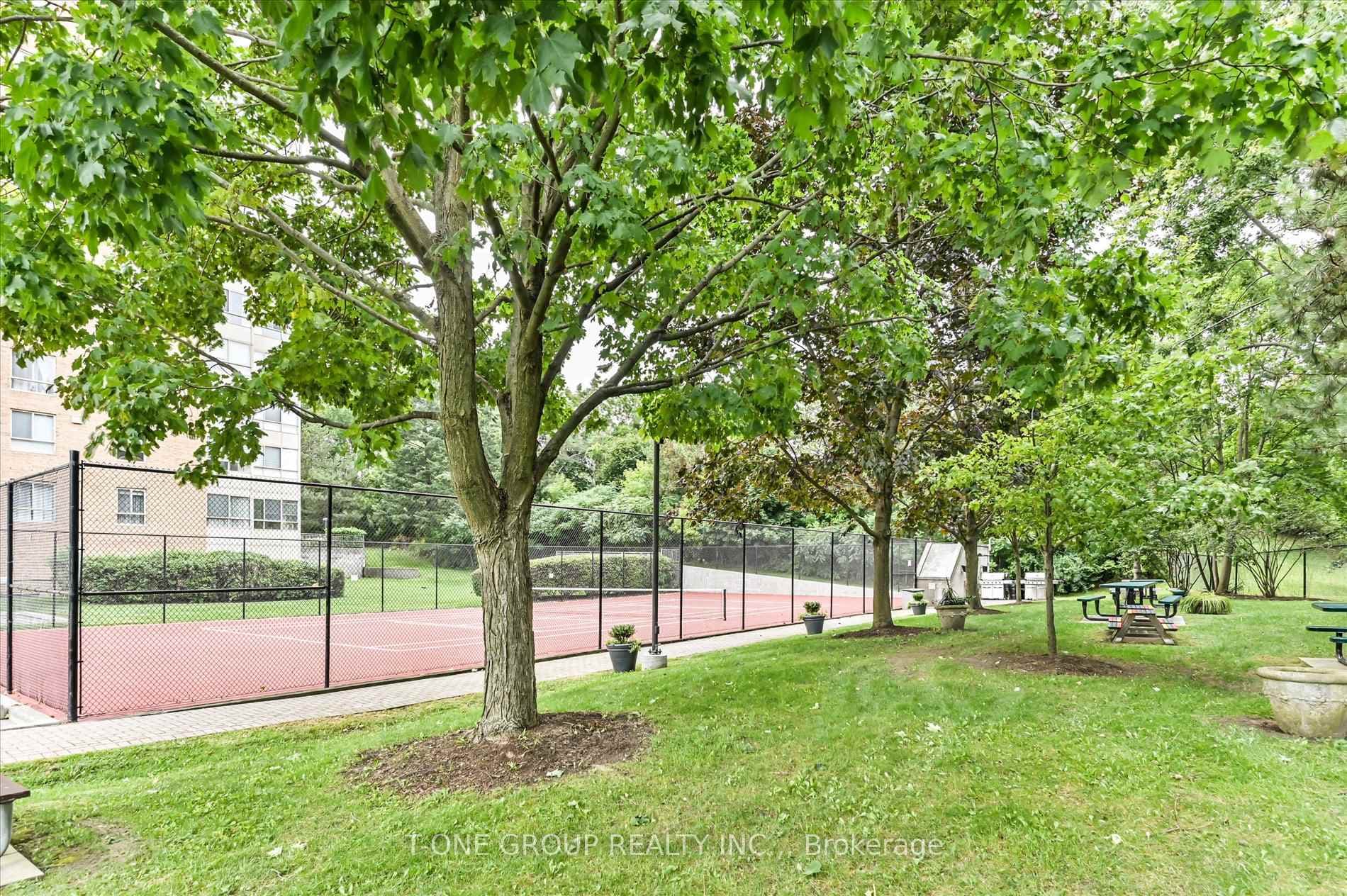 1485 Lakeshore Road Unit 1117 photo 21