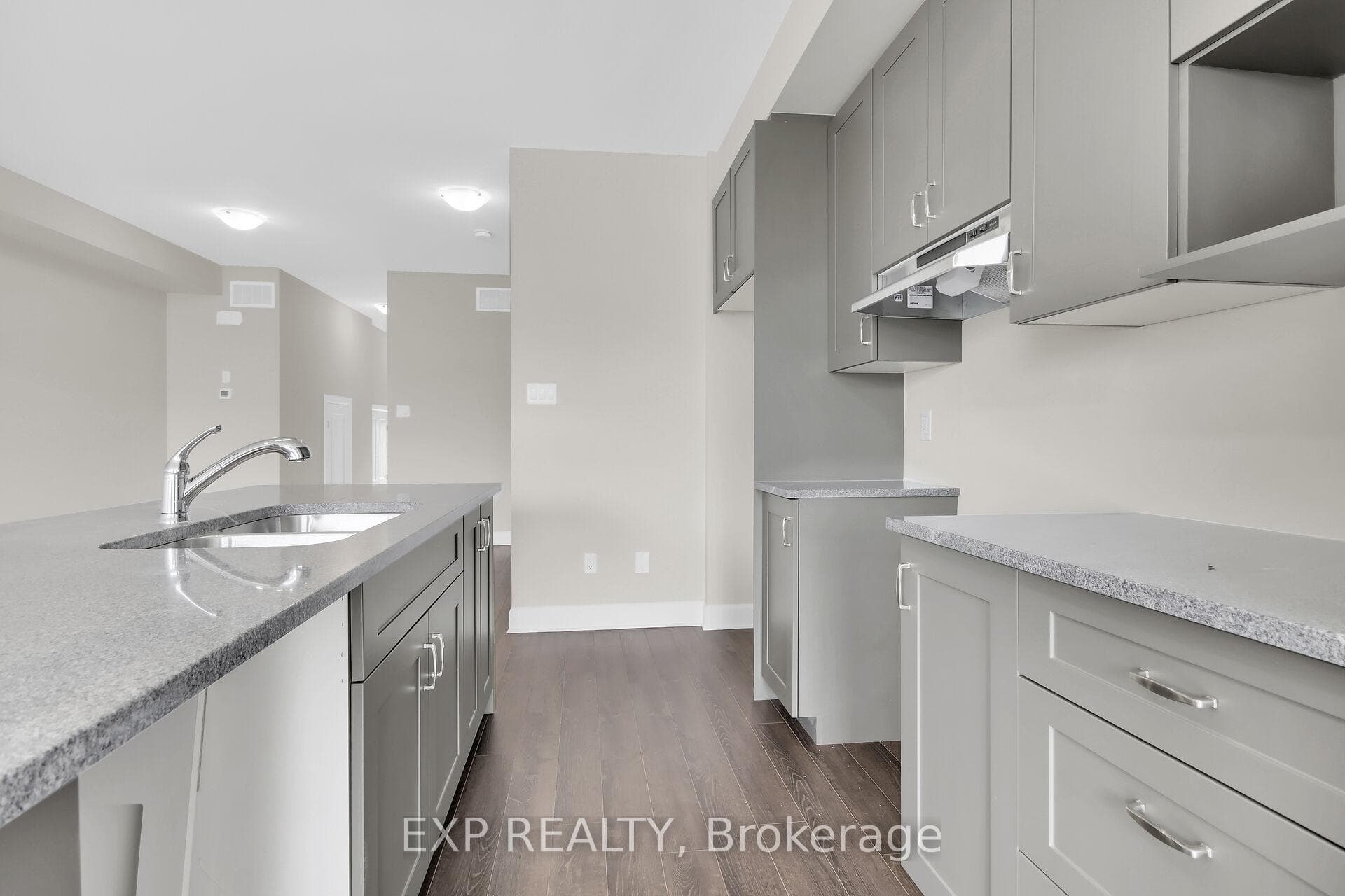14 REYNOLDS Avenue photo 15