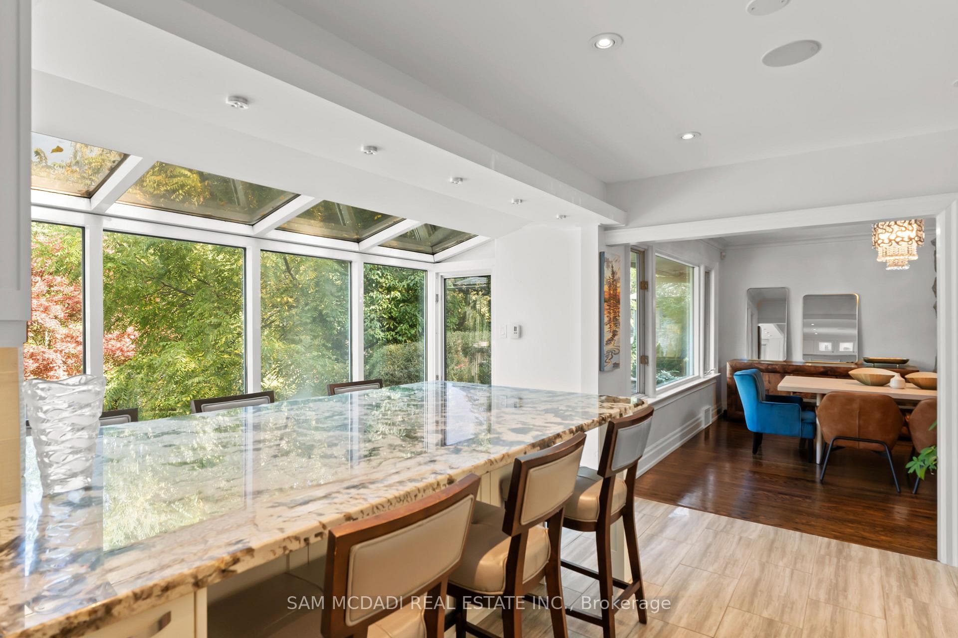 1269 Stavebank Road photo 8