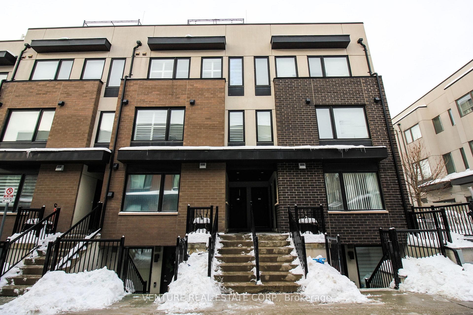 146 William Duncan Road Unit 10 photo 1