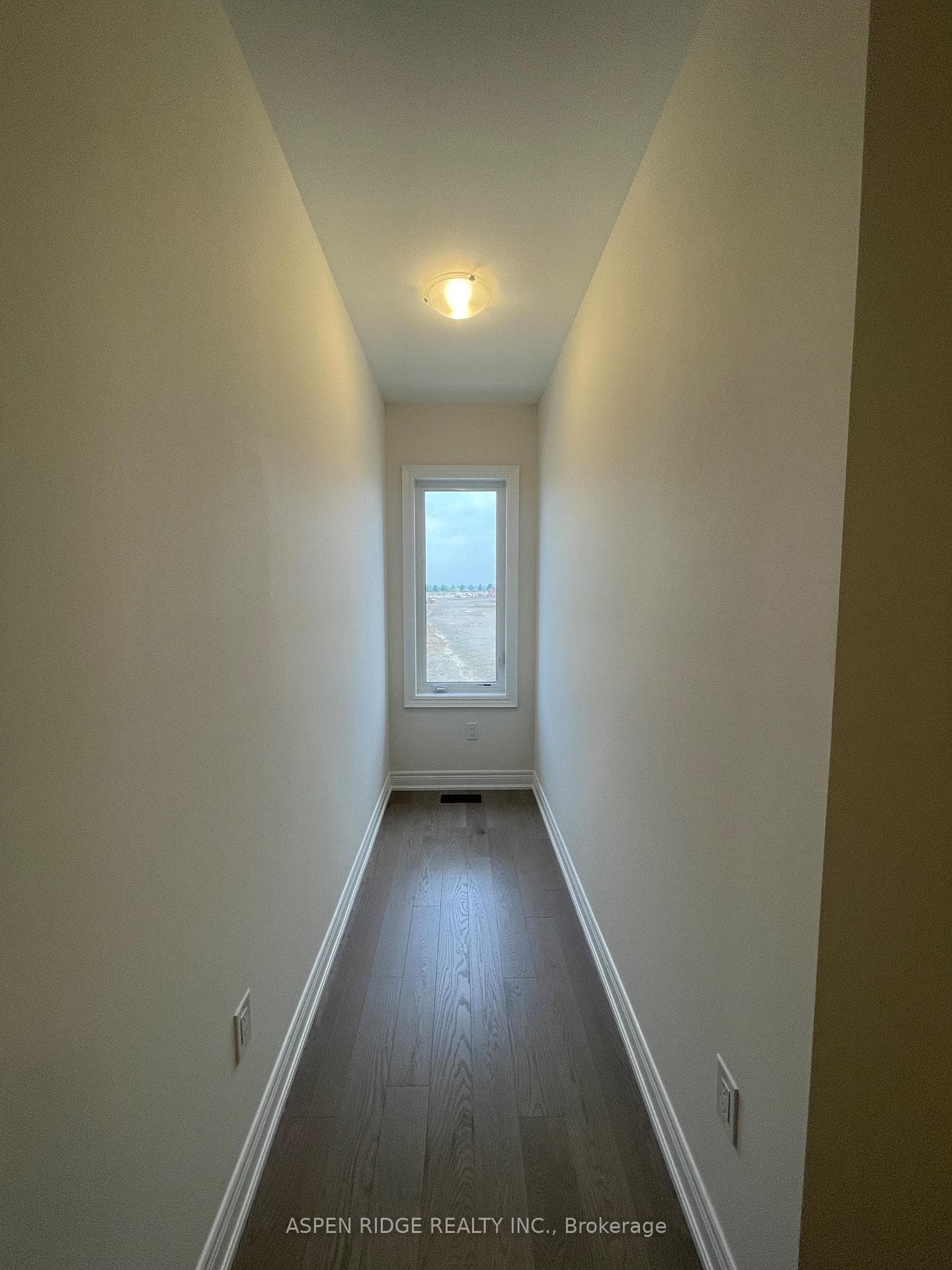 535 Vine Cliff Boulevard photo 29