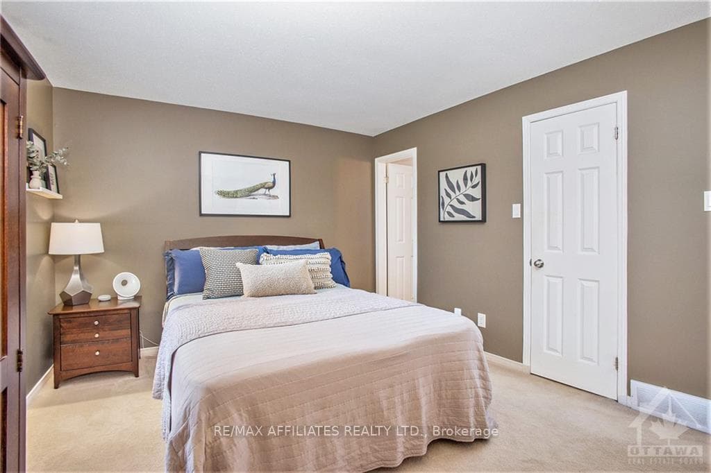 3819 AUTUMNWOOD Street photo 14