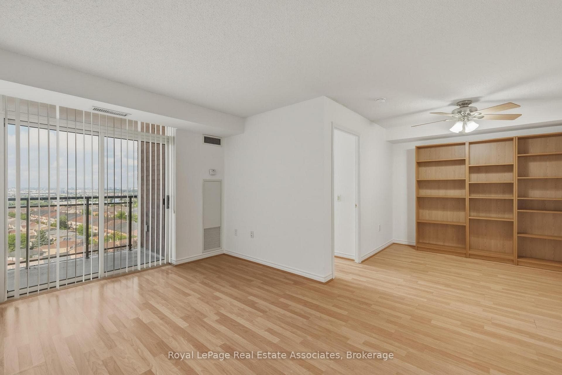 55 Strathaven Drive Unit 1202 photo 8