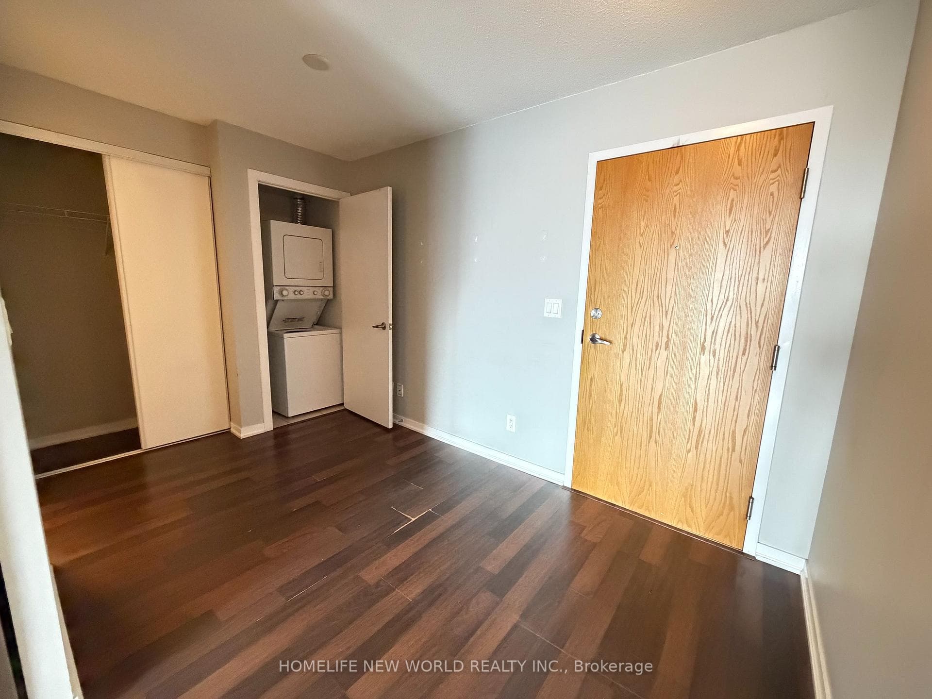 20 Joe Shuster Way Unit 1017 photo 9