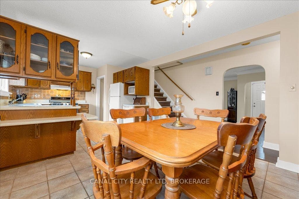 61 Rose Avenue photo 6