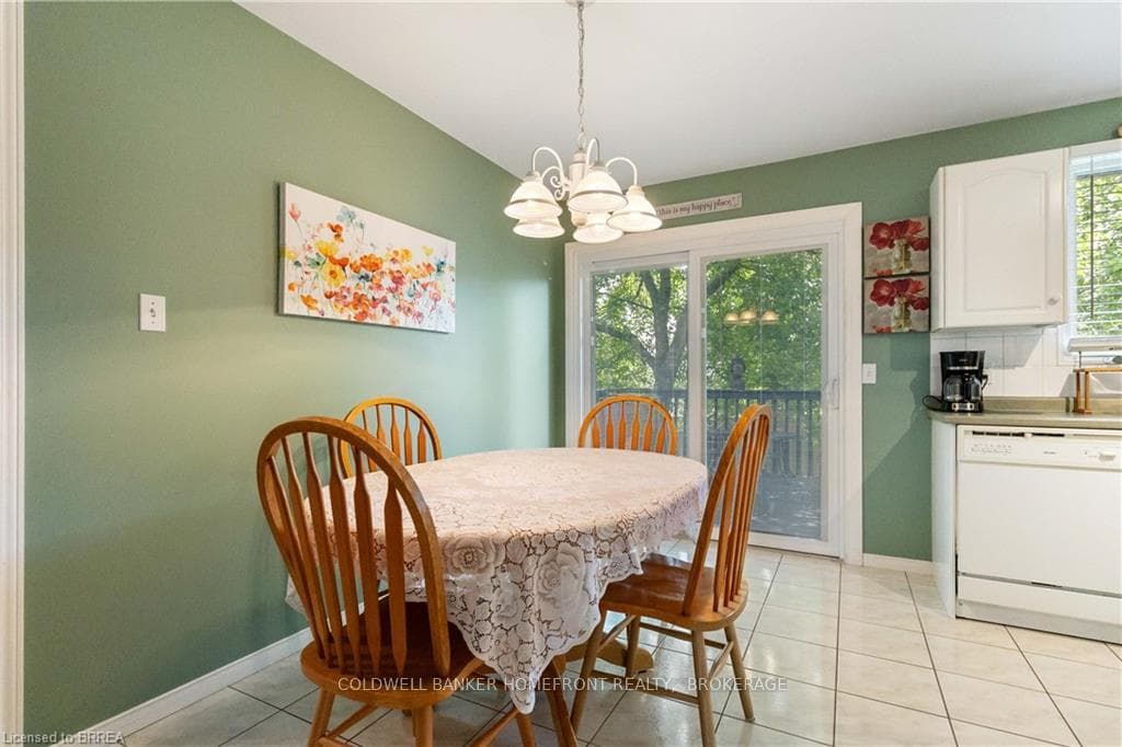 57 DONEGAL Drive photo 5