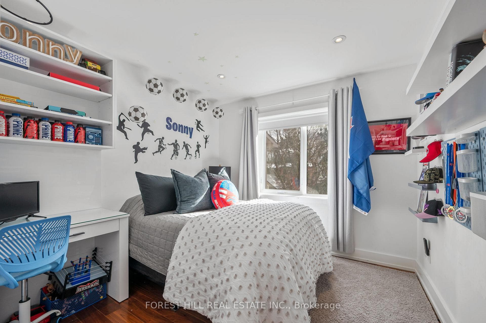 289 Sandringham Drive photo 24