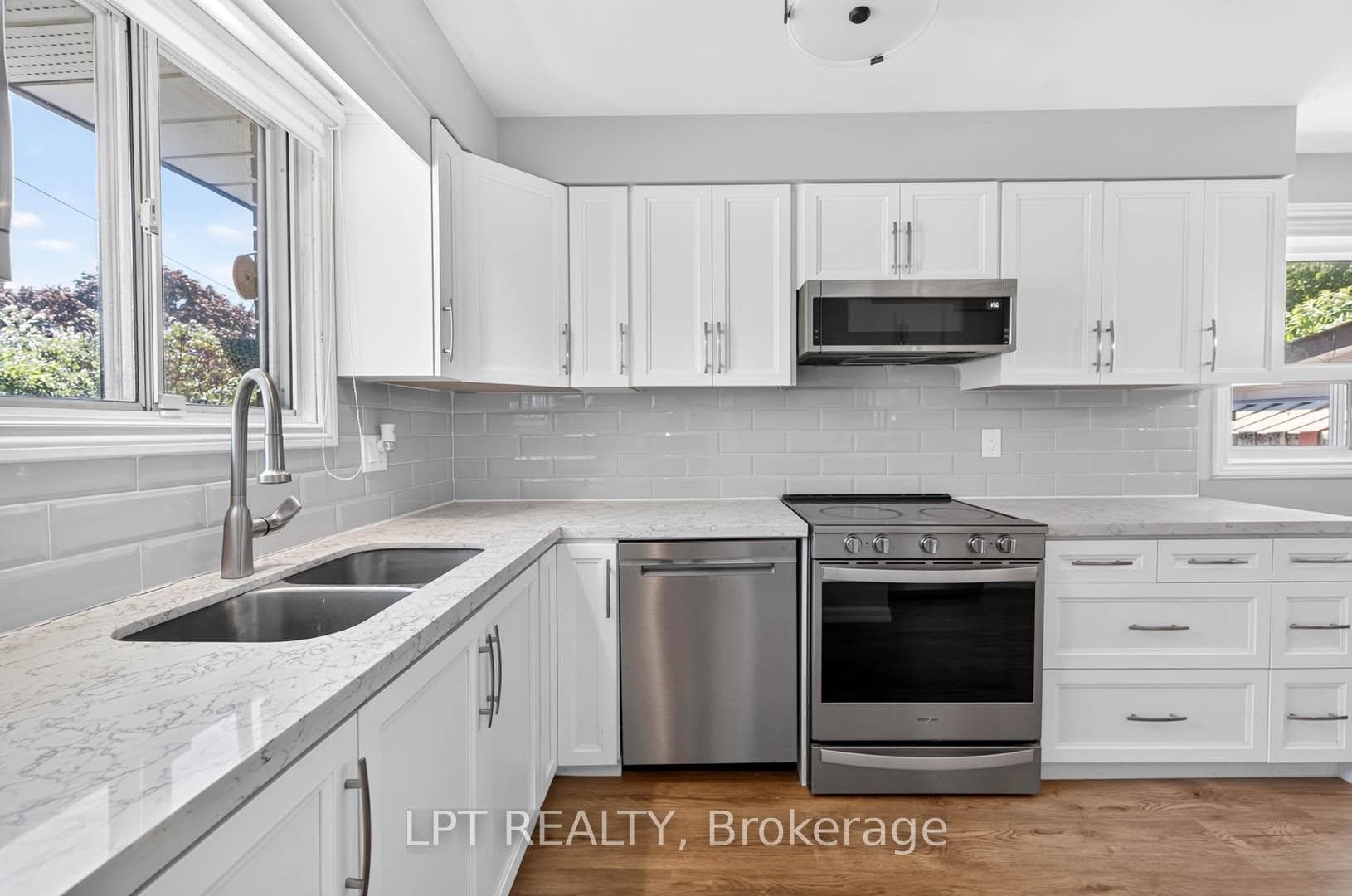 340 Fairlawn Street photo 7