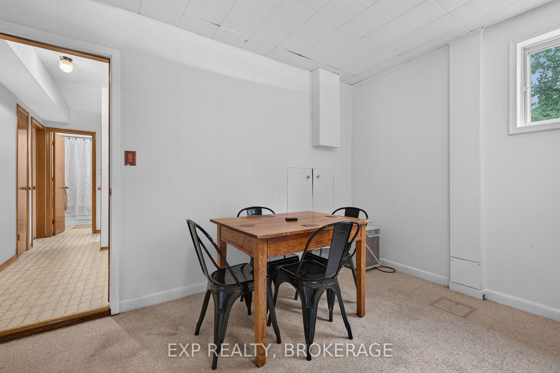 11 PEMBER Place photo 22