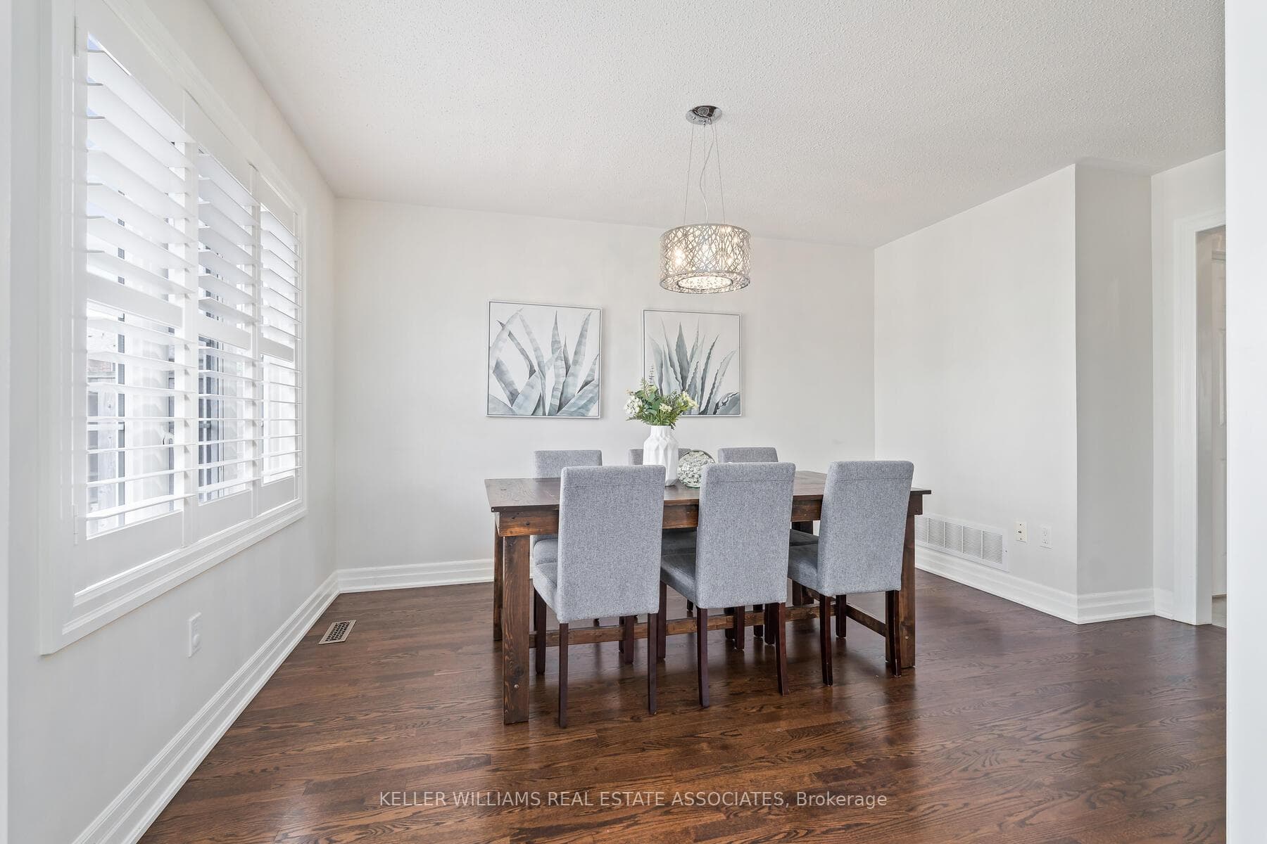 1 Lismer Crescent photo 15