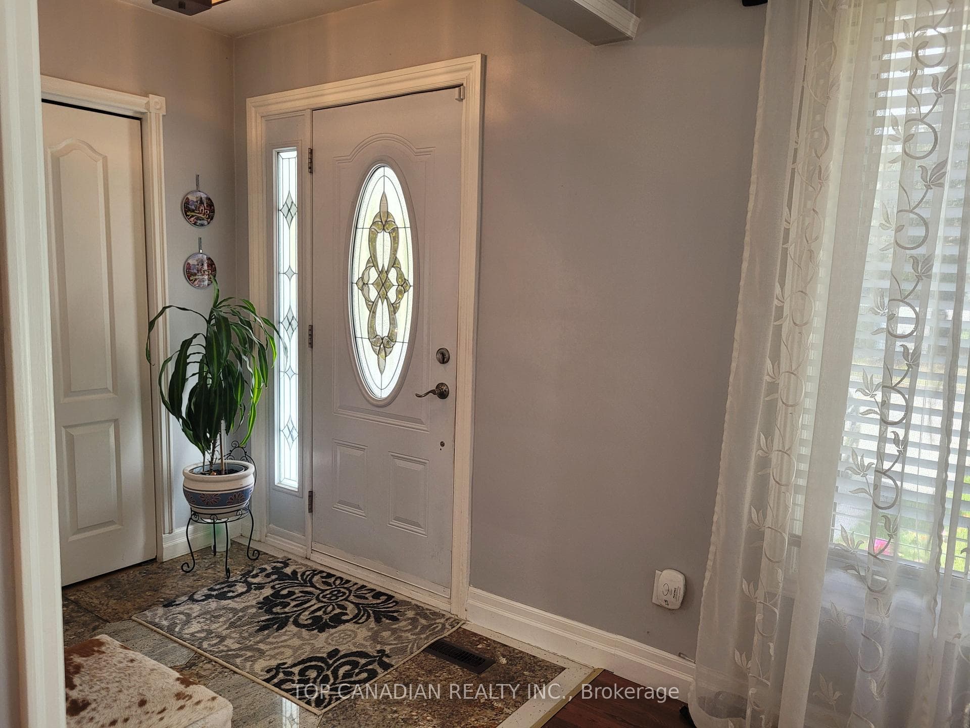 111 Bayview Parkway photo 3