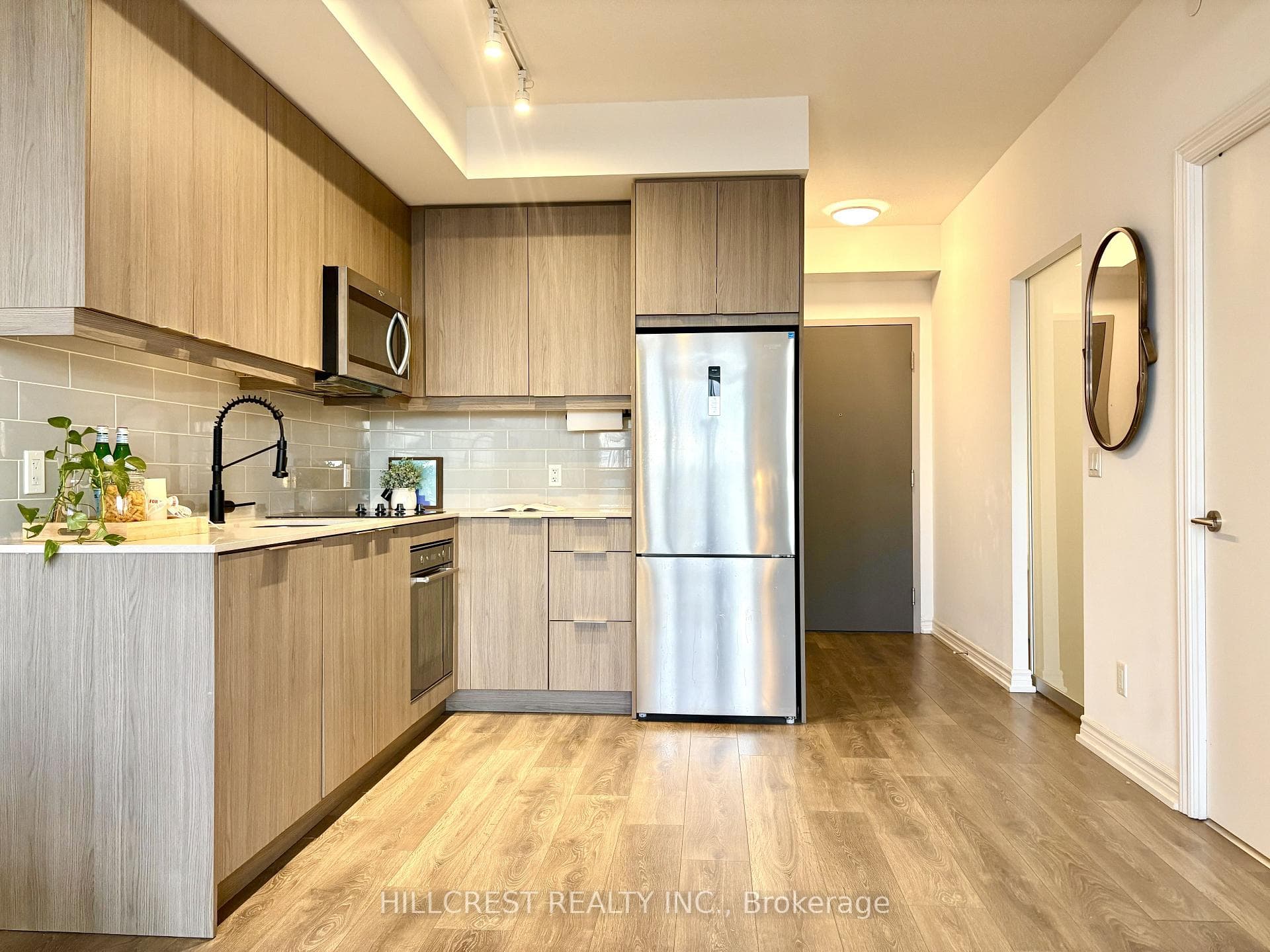 36 Forest Manor Road Unit 1107 photo 4