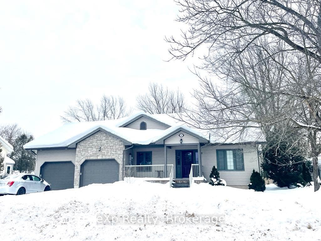 207 Alma Street photo 1
