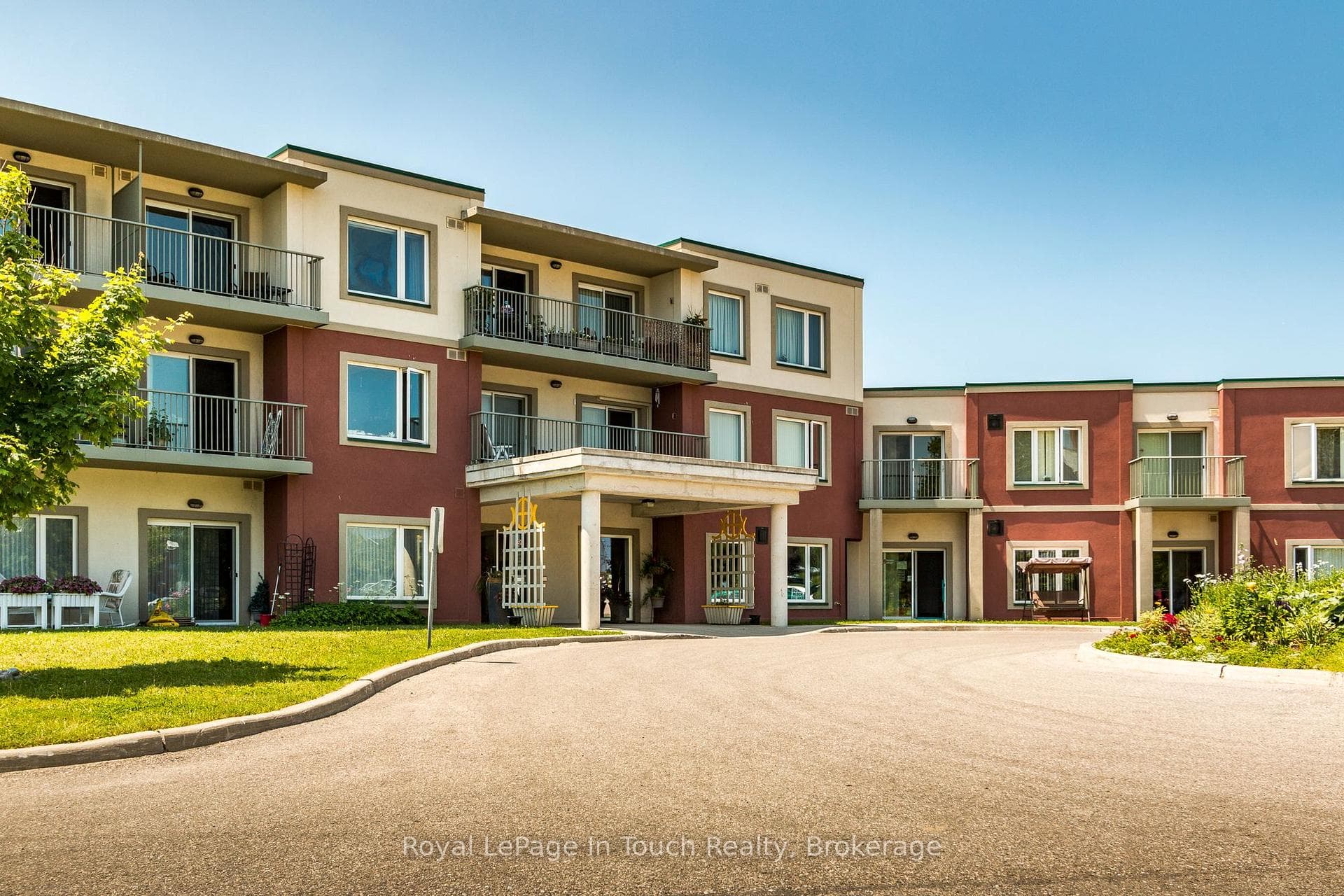 333 Lafontaine Road Unit 315 photo 40