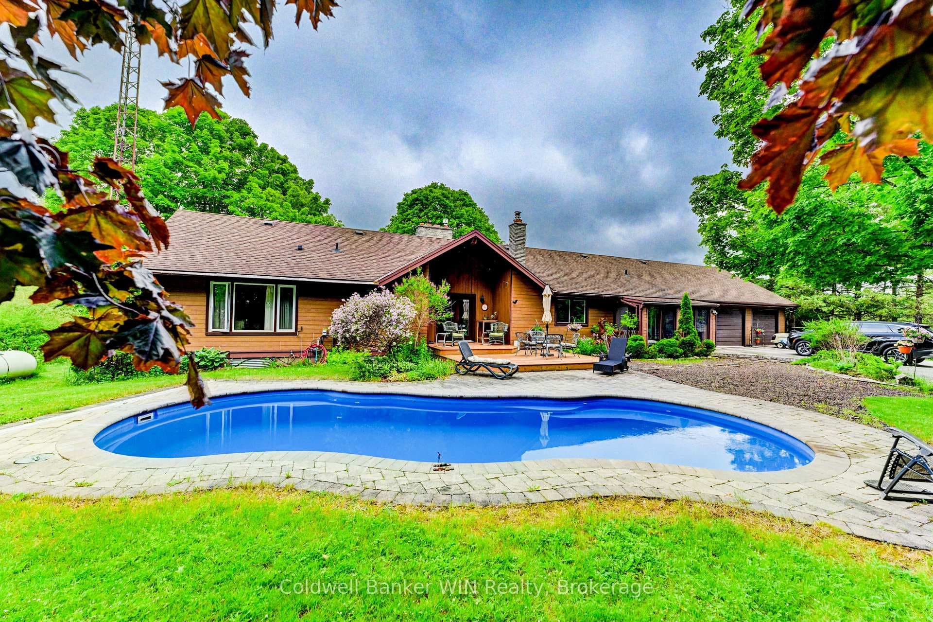 211269 Baseline Road photo 36