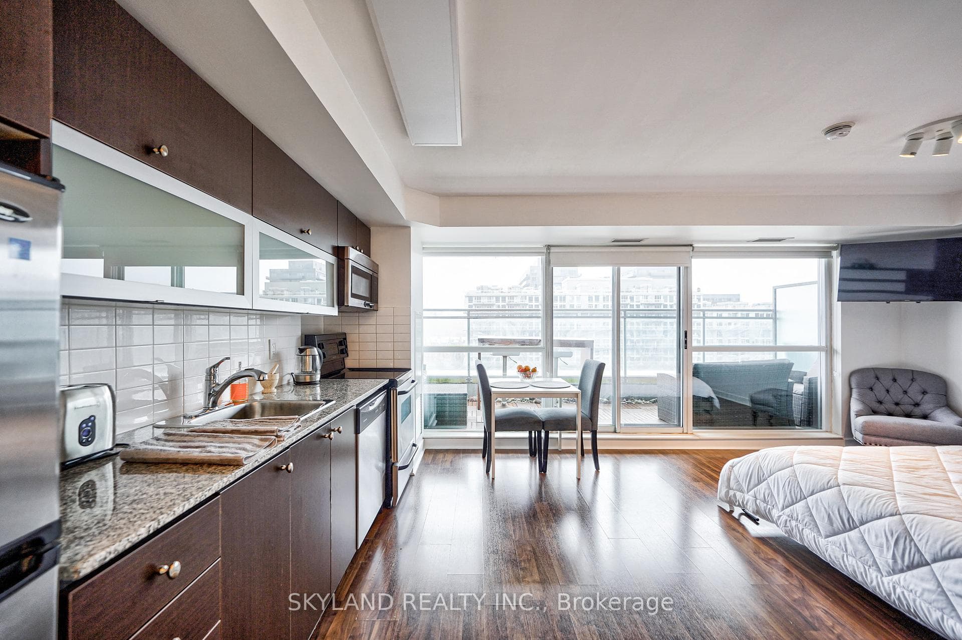 100 Western Battery Road Unit 608 photo 16