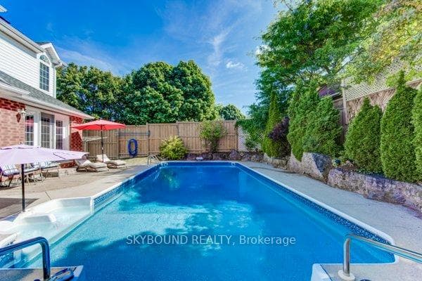 179 Bridgewater Crescent photo 29