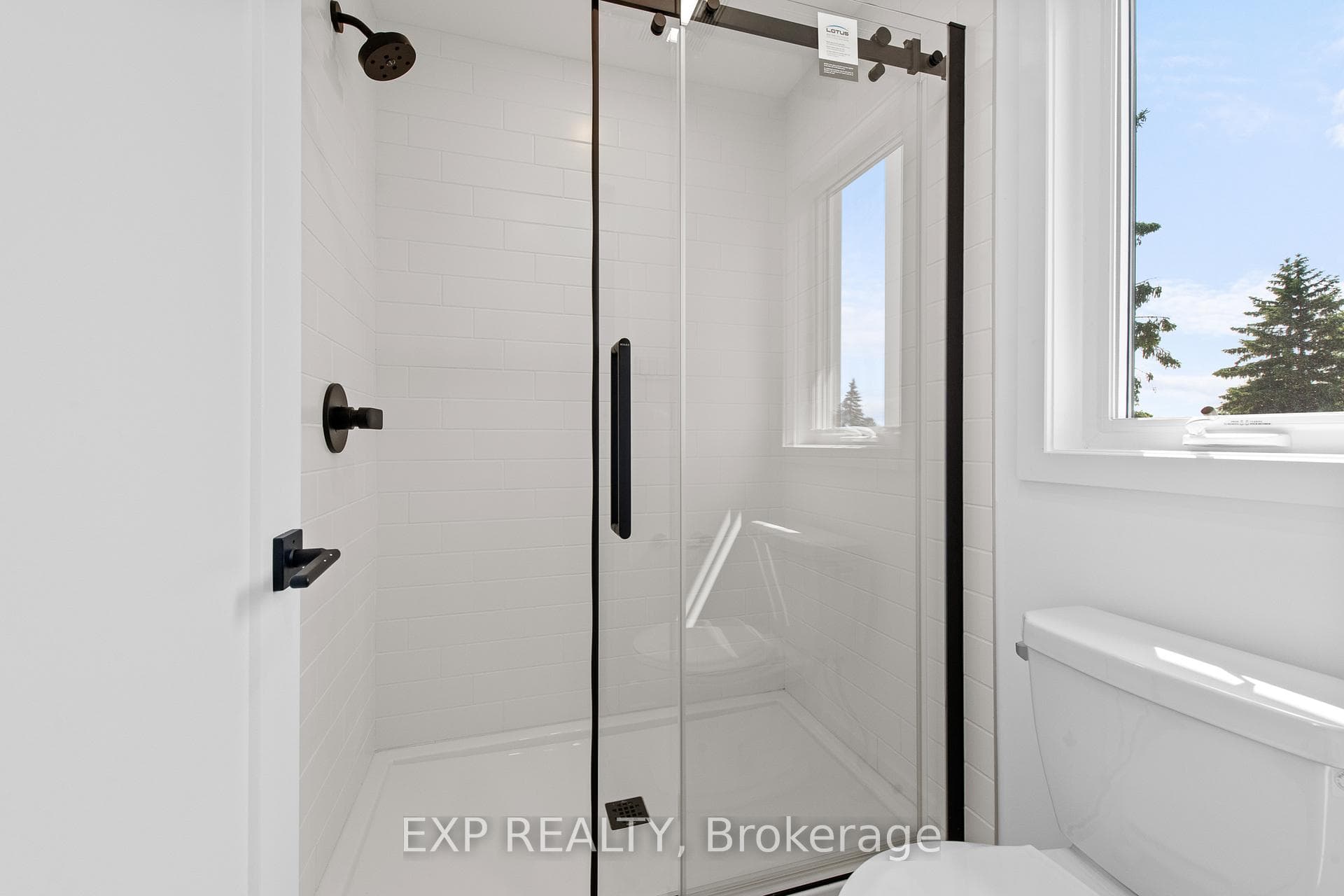 495 Duvernay Drive photo 41