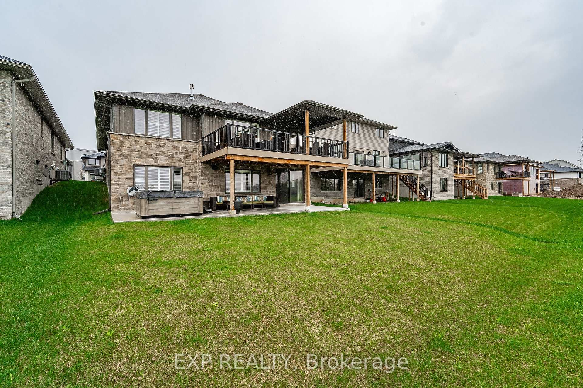 66 Rea Drive photo 31