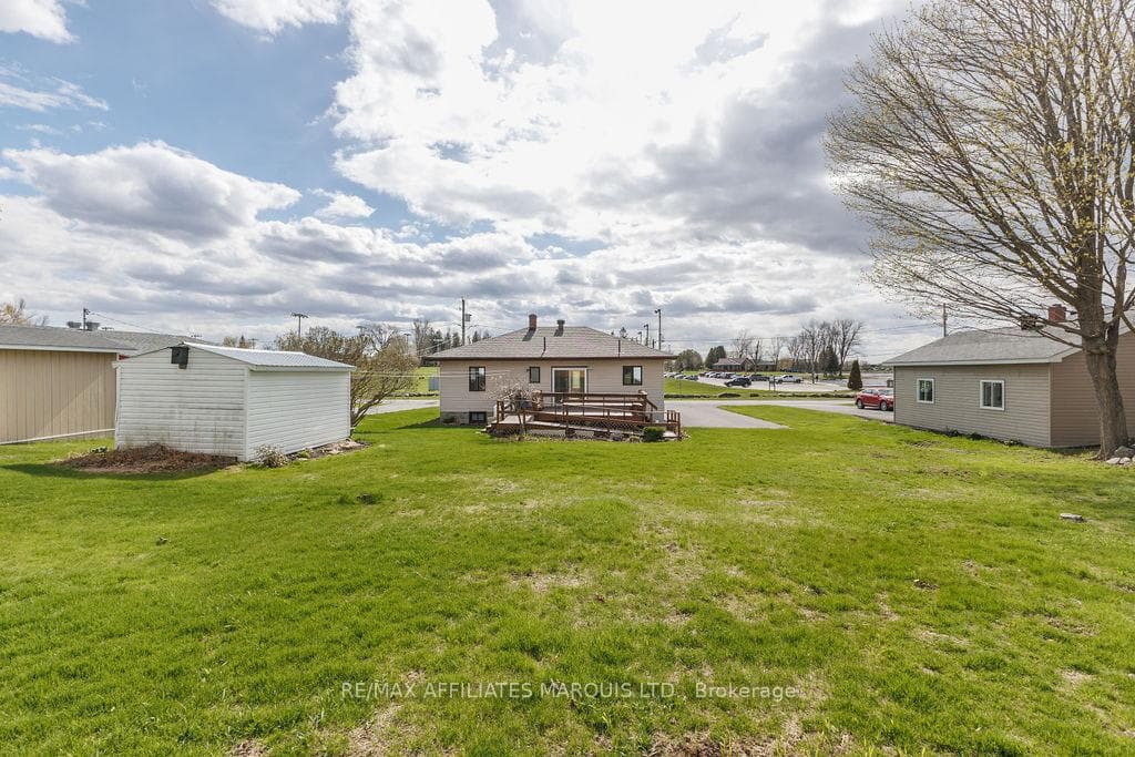 137 Park Avenue photo 31