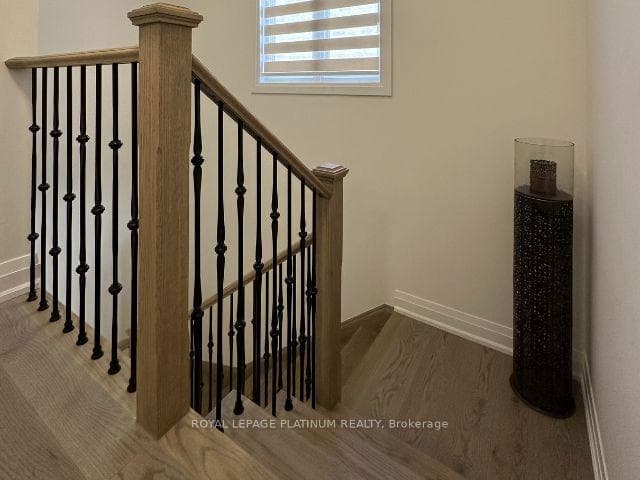 1490 Strawberry Landing photo 8