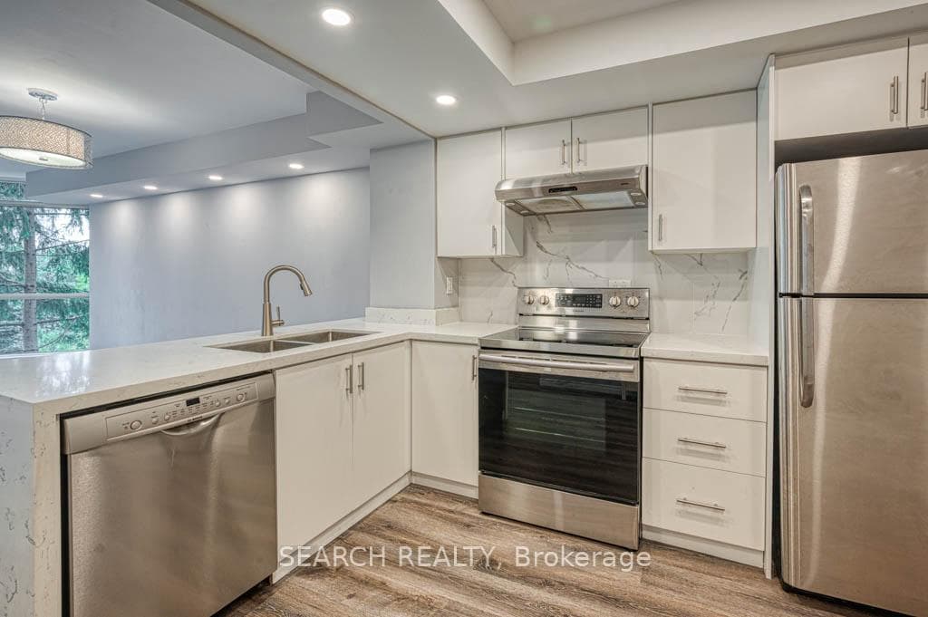 55 Kingsbridge Garden Circle Unit 313 photo 6