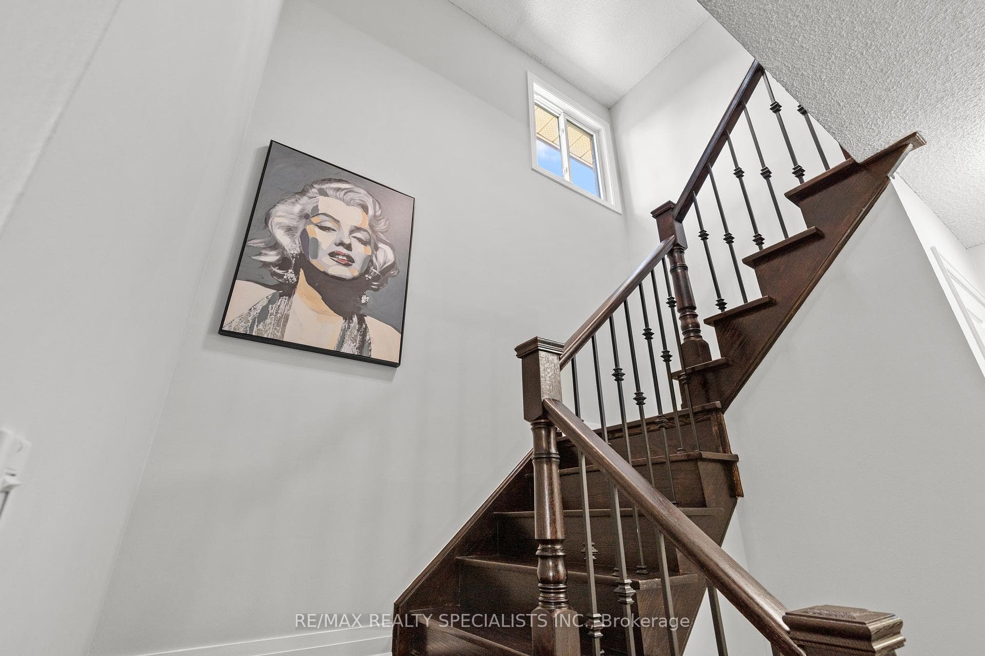 2393 Hargood Place photo 13