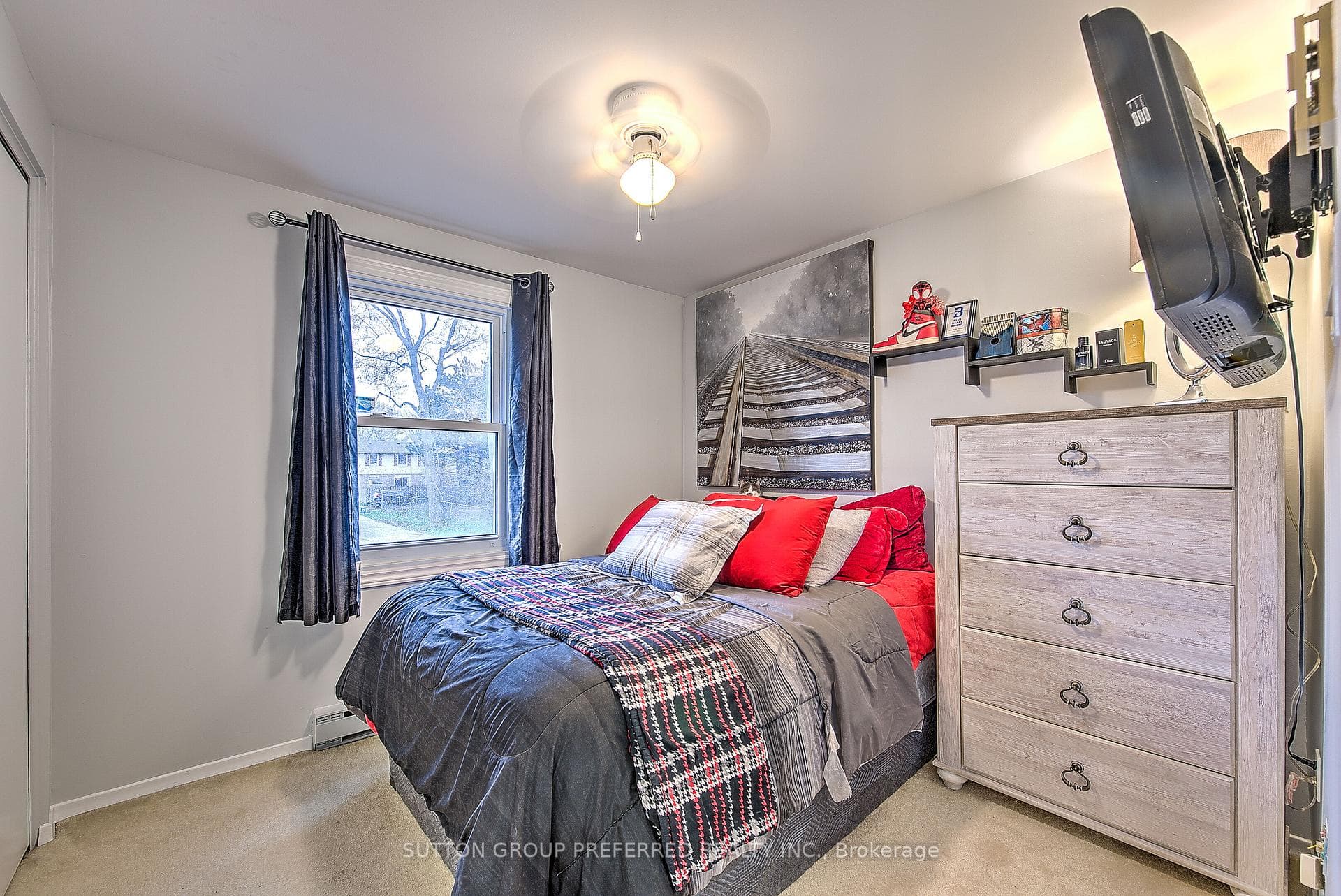 230 Clarke Road Unit 224 photo 19