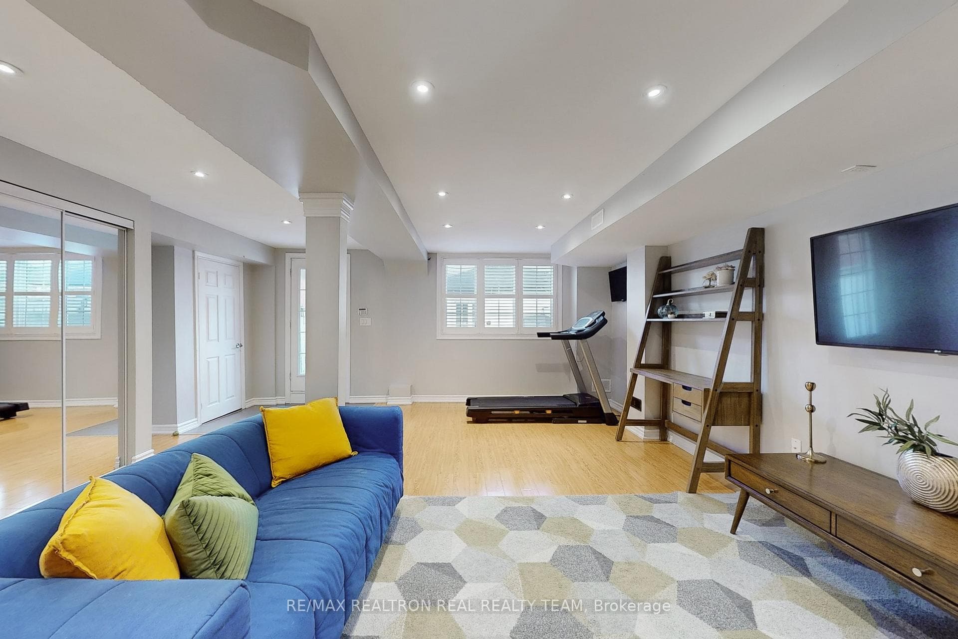 9539 Ninth Line photo 31