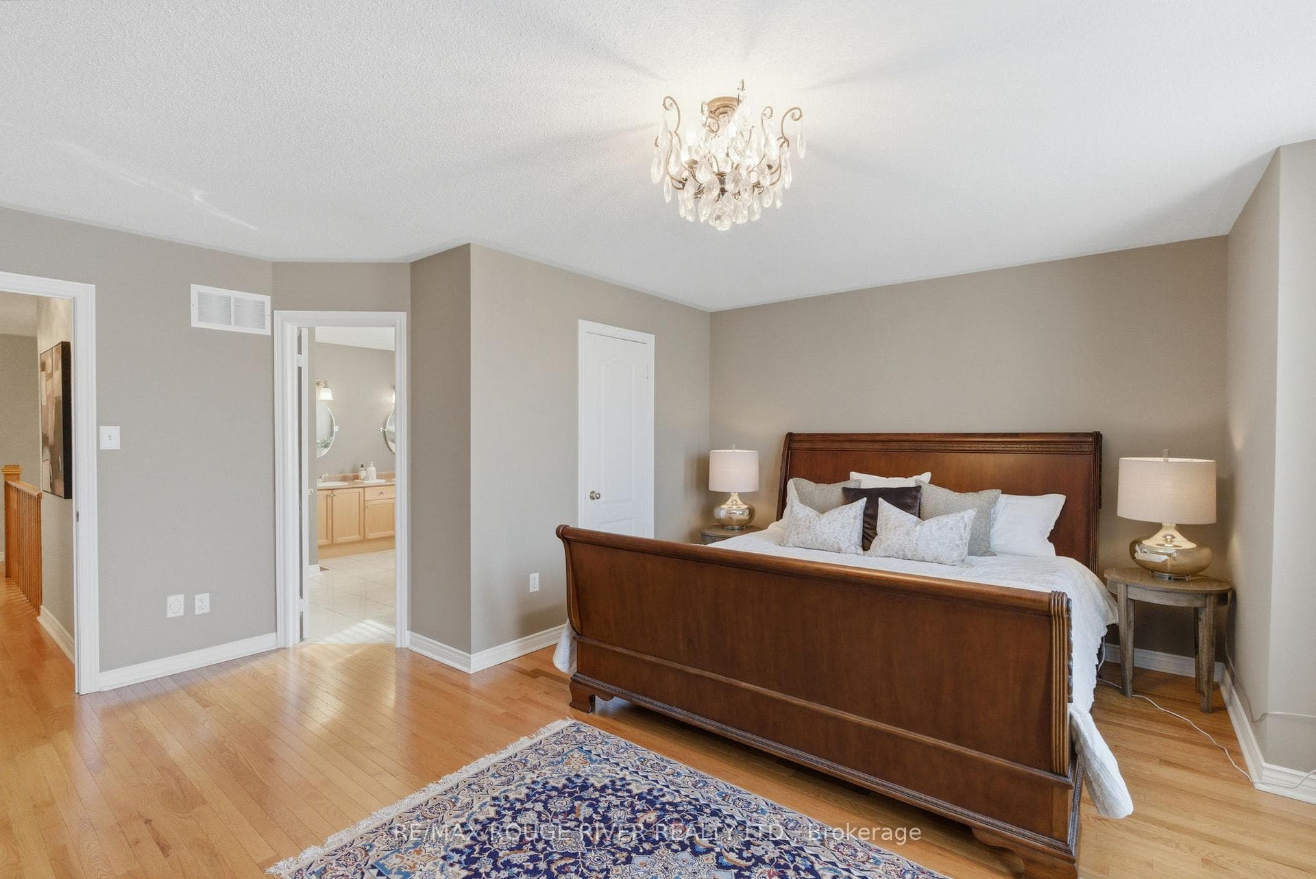 11 Bugelli Drive photo 32