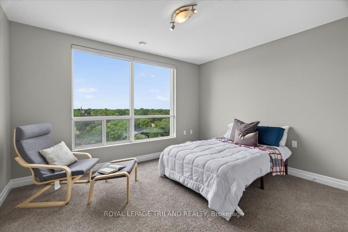 250 Pall Mall Street Unit 908 photo 14
