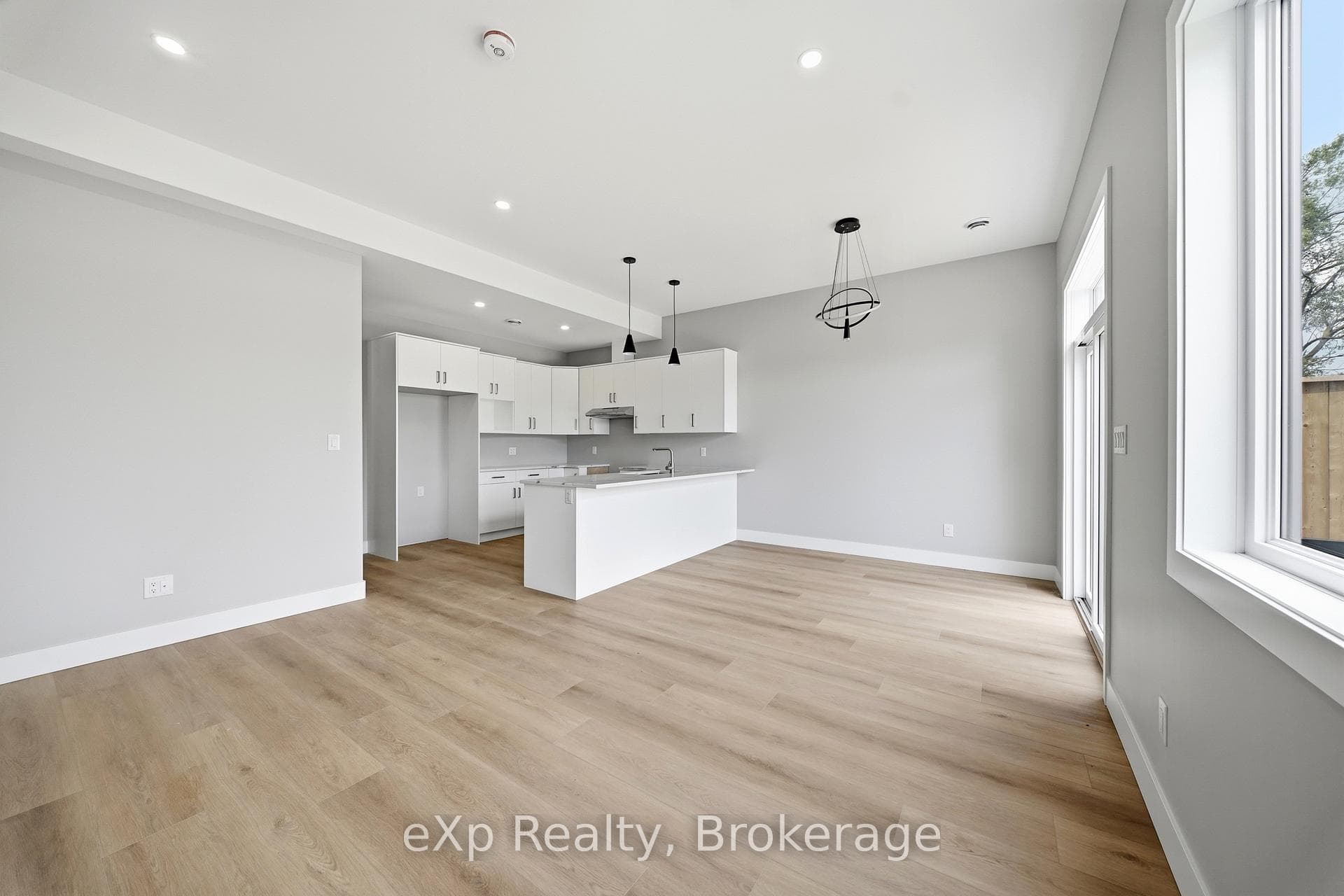 79 Maclellan Avenue photo 11