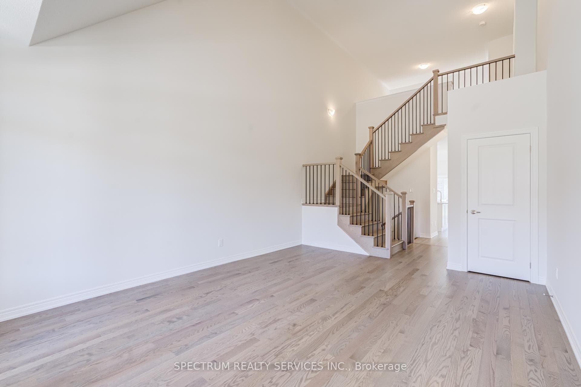 77 Muzzo Drive photo 8