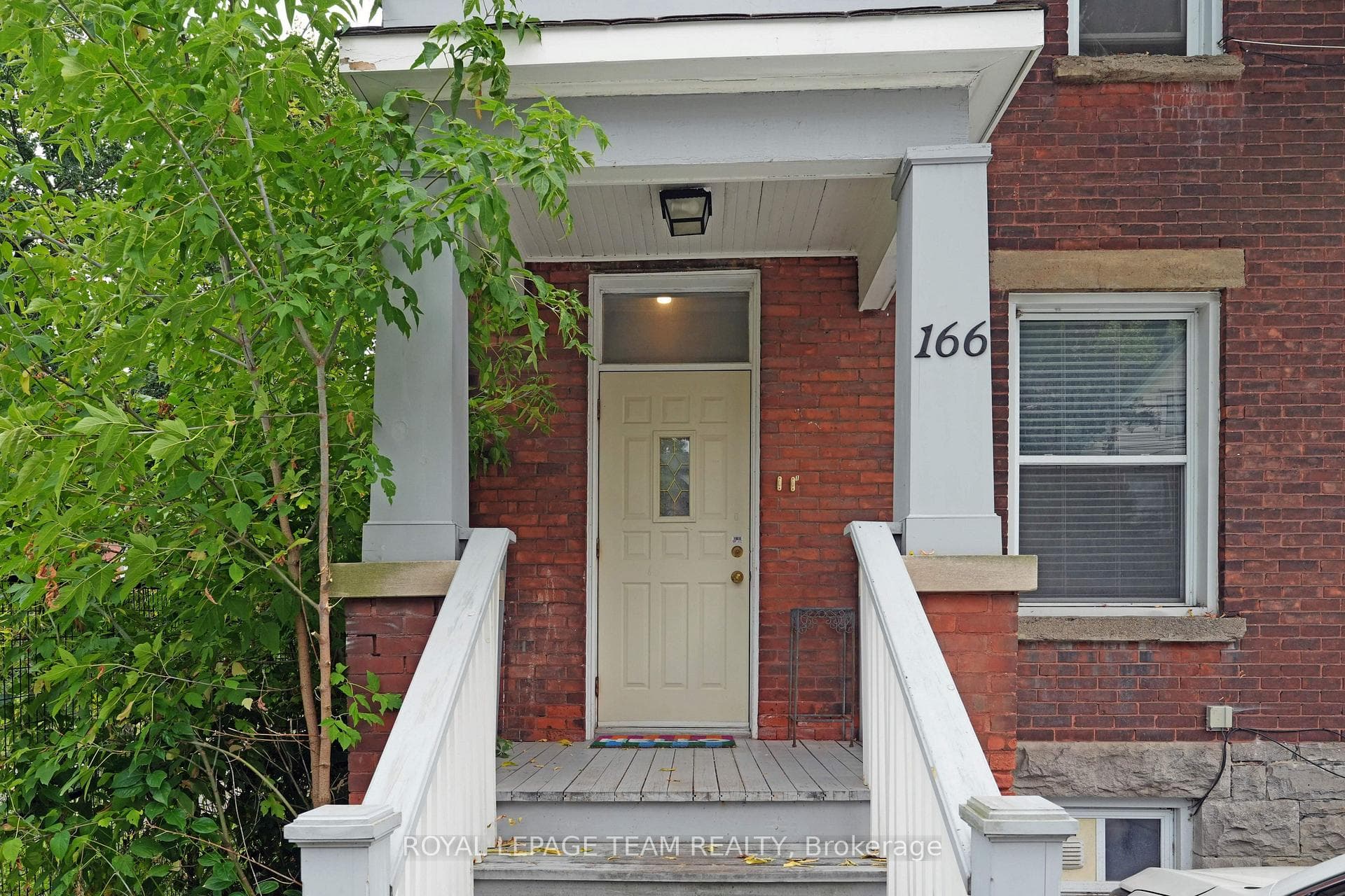 166 Fifth Avenue photo 3