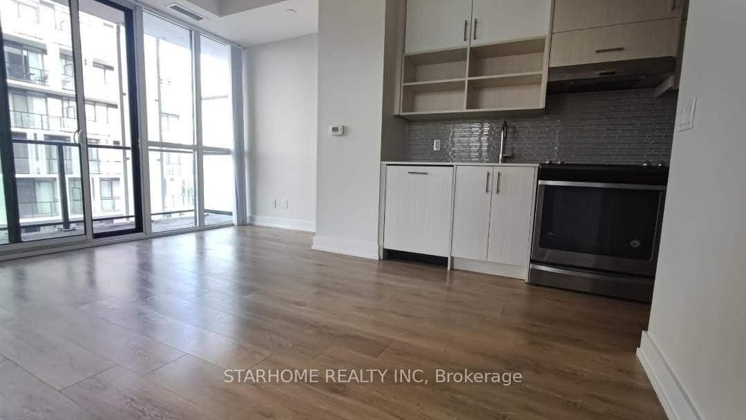 128 Fairview Mall Drive Unit 1408 photo 4